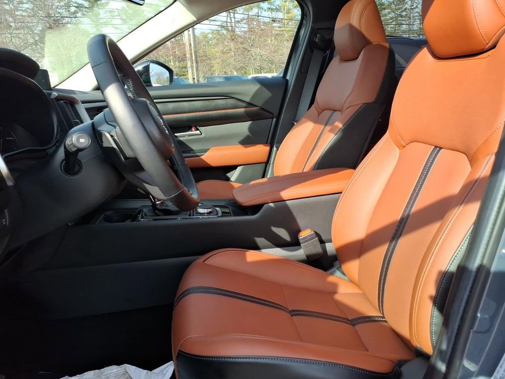 Certified 2025 MAZDA CX-50 Meridian Edition image 13