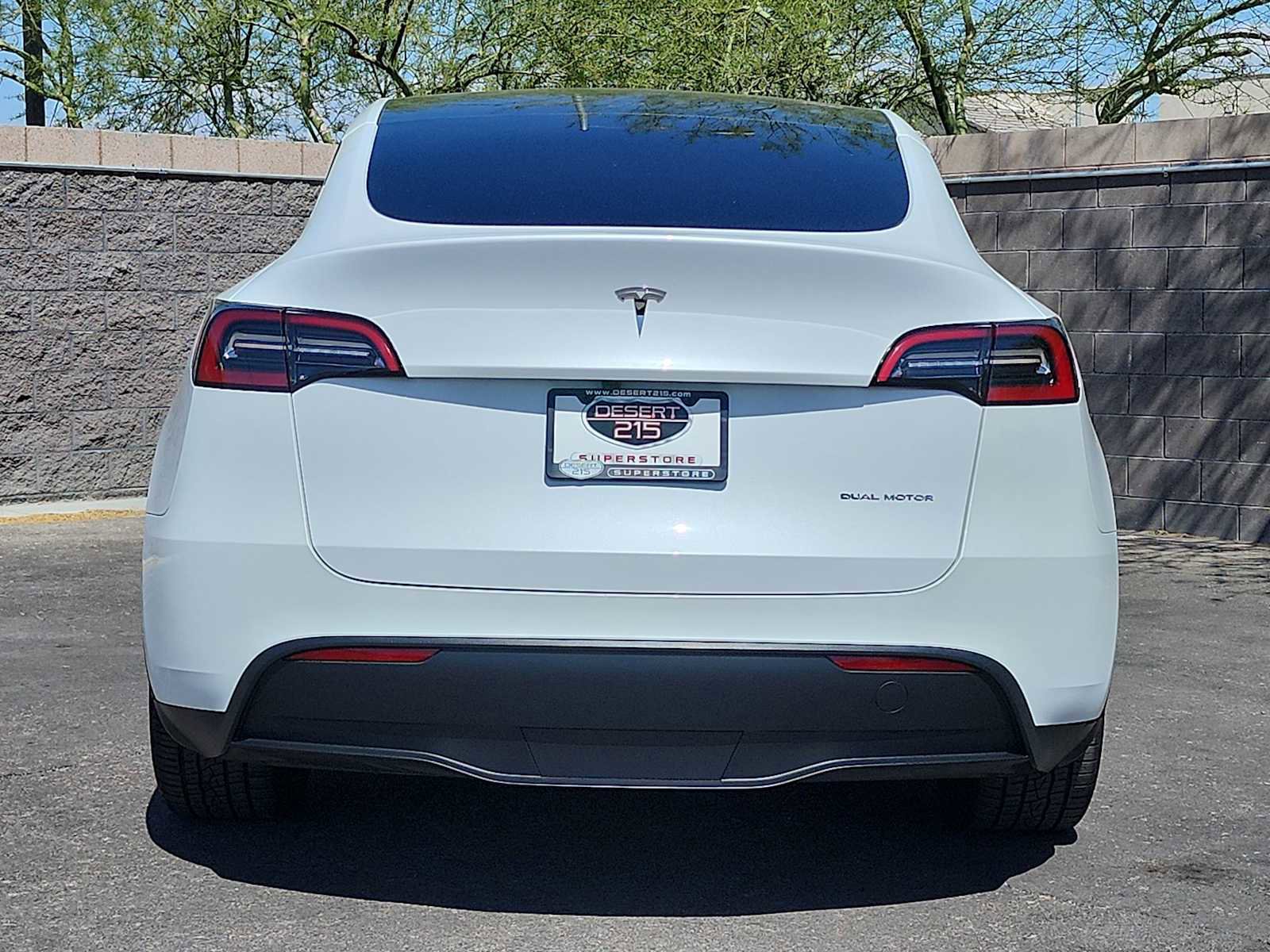 Used 2024 Tesla Model Y Long Range AWD/4WD image 8