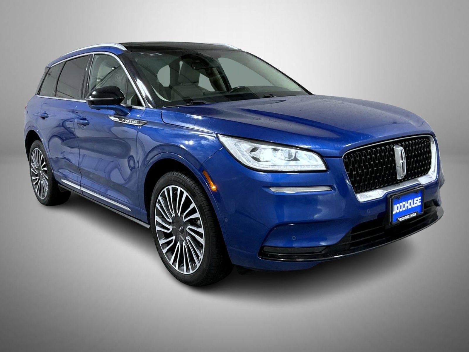 Used 2021 Lincoln Corsair Reserve w/ Equipment Group 201A image 3