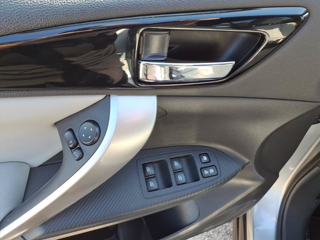 Used 2025 Mitsubishi Eclipse Cross SEL AWD/4WD image 20