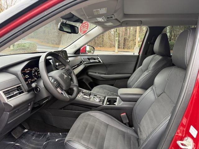 Used 2023 Mitsubishi Outlander SE image 12