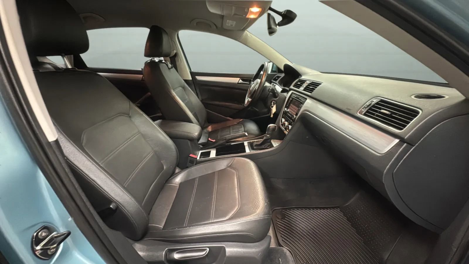 Used 2012 Volkswagen Passat 2.5 SE FWD image 22
