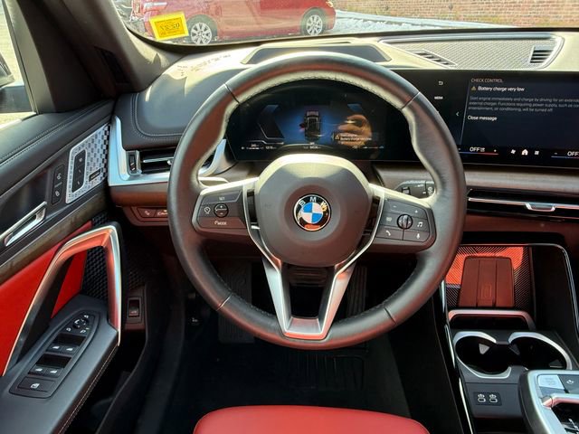Used 2025 BMW X1 xDrive28i w/ Technology Package image 13