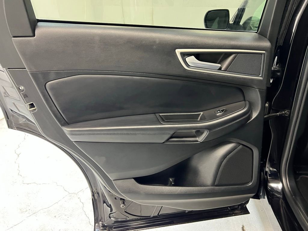 Used 2023 Ford Edge SEL image 28