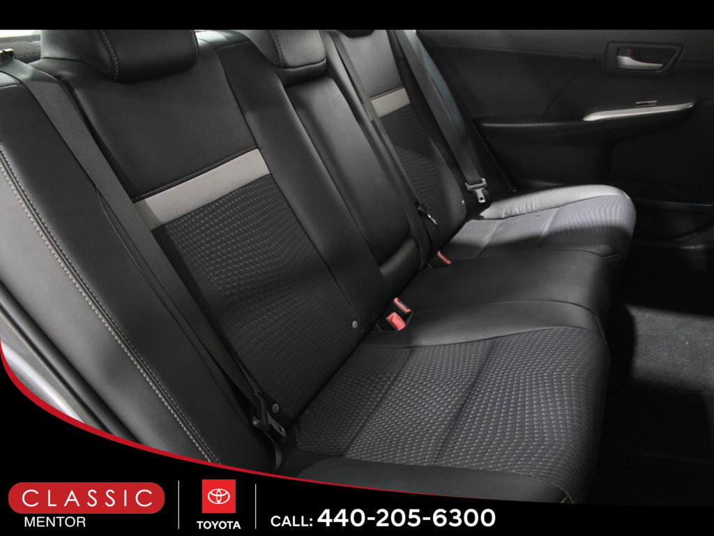 Used 2014 Toyota Camry SE image 16