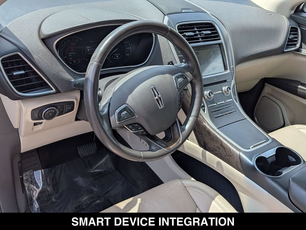 Used 2016 Lincoln MKX Reserve w/ Climate Package AWD/4WD image 2