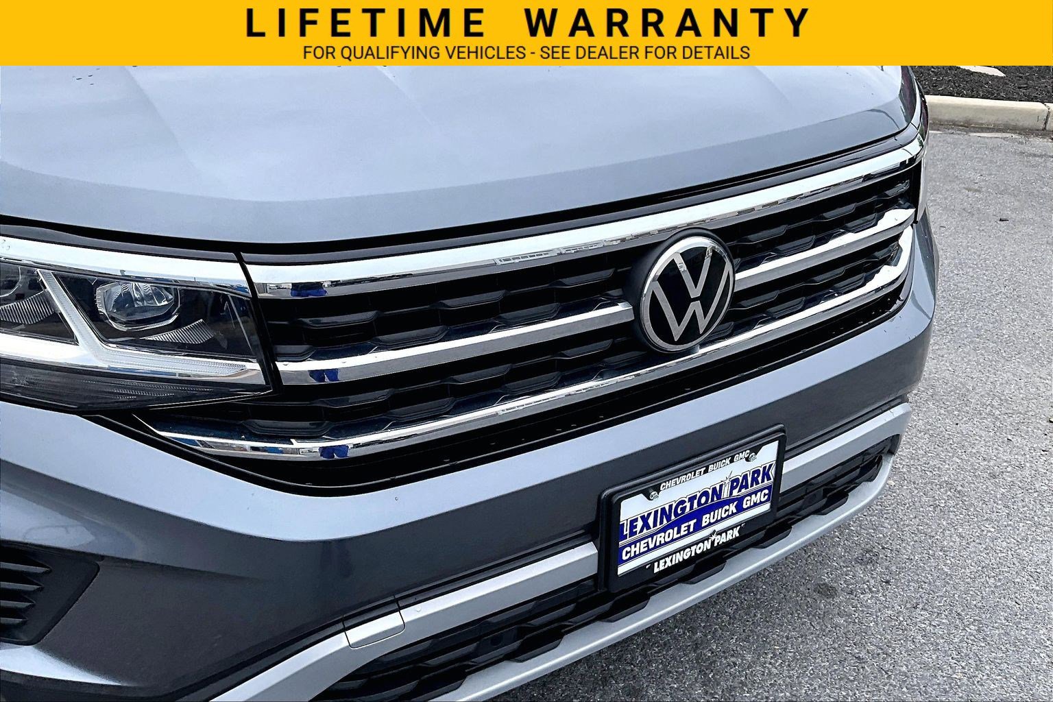 Used 2022 Volkswagen Atlas Cross Sport SE AWD/4WD image 31