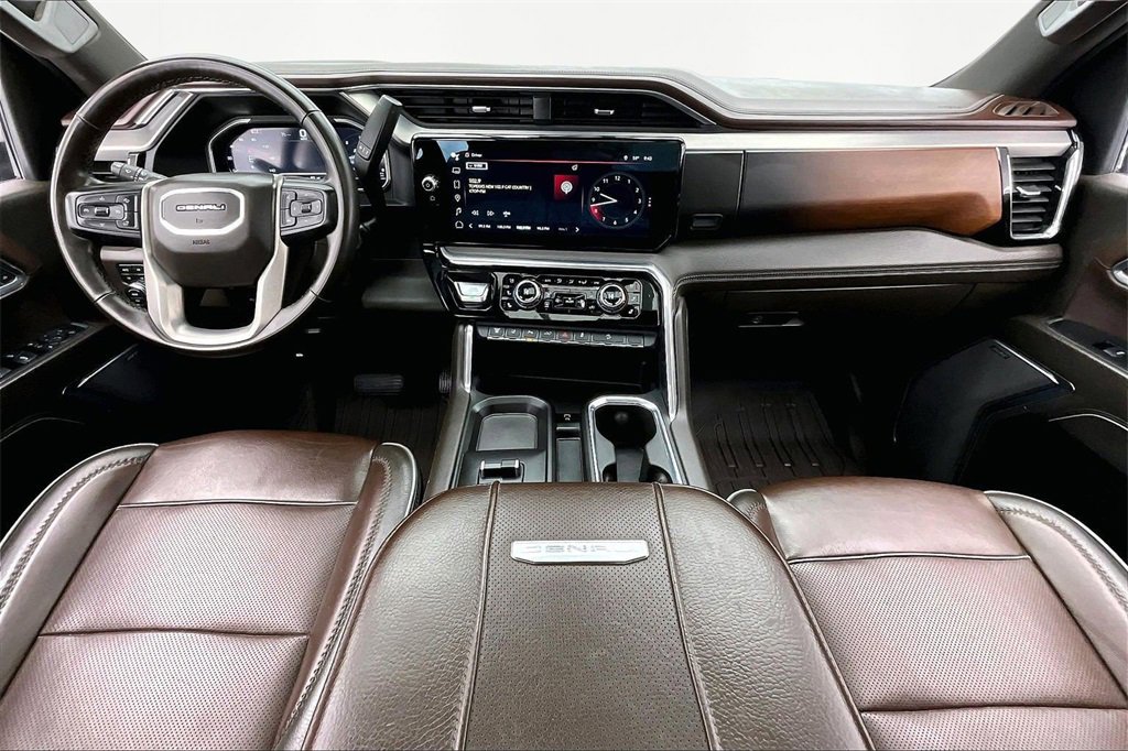Used 2024 GMC Sierra 2500 Denali w/ Technology Package image 16