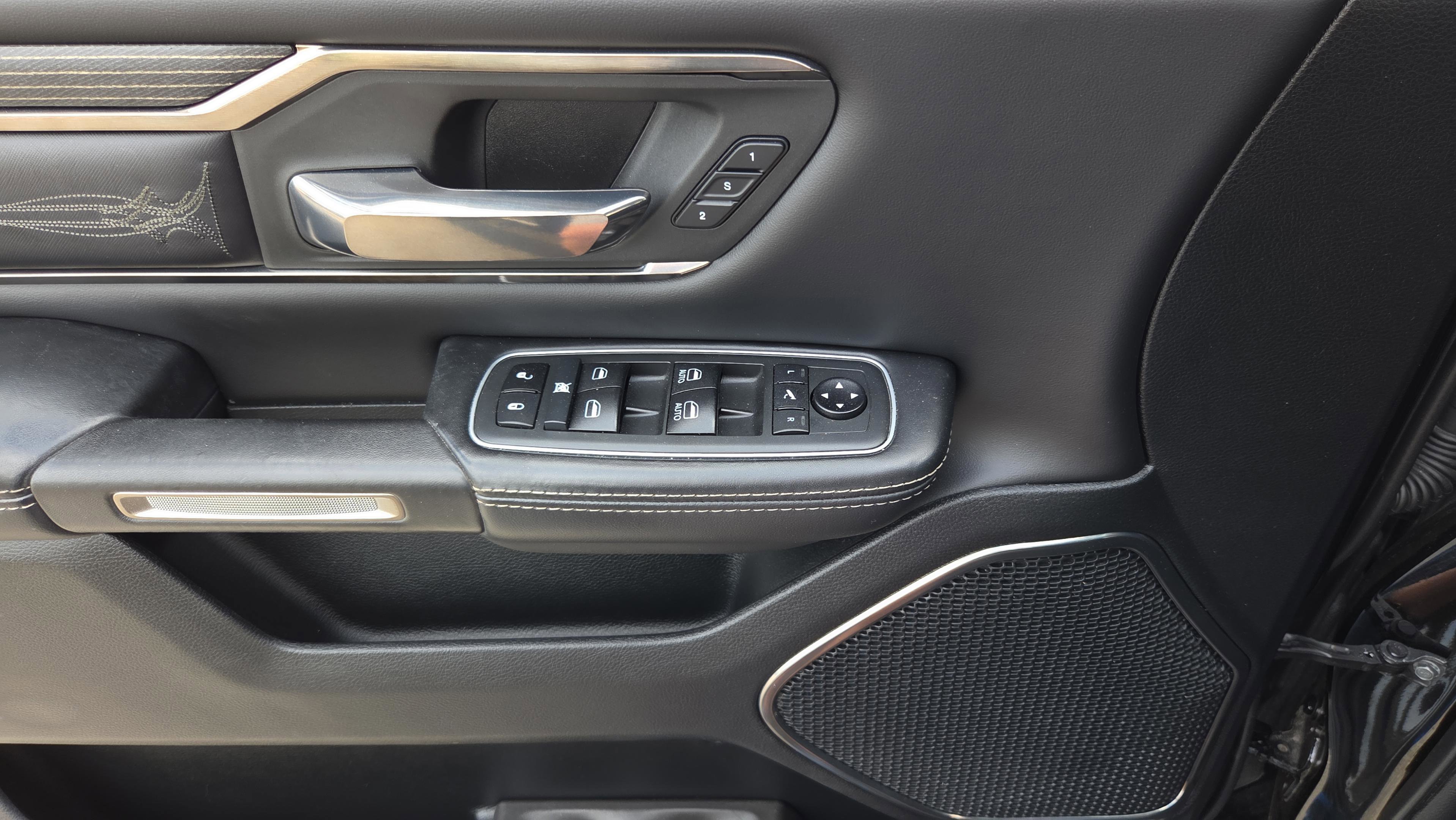 Used 2021 RAM 1500 Limited image 14