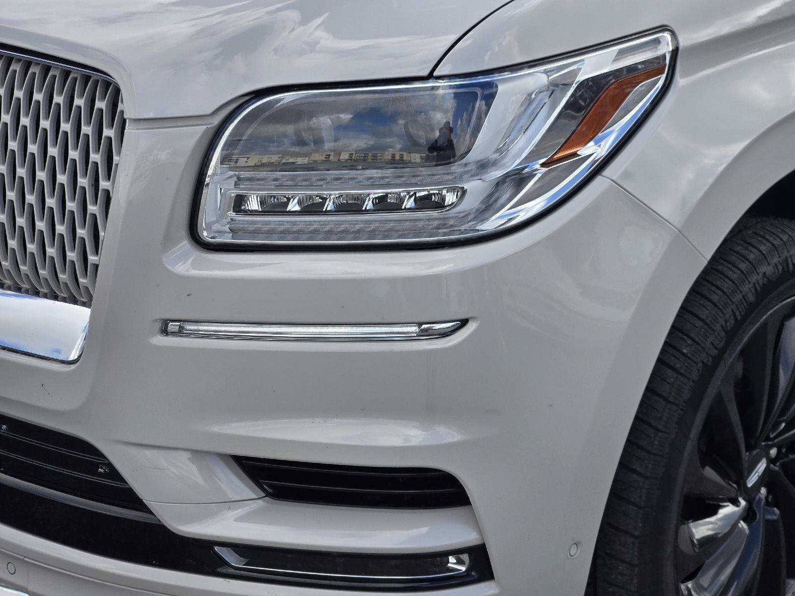 Used 2021 Lincoln Navigator Reserve AWD/4WD image 10