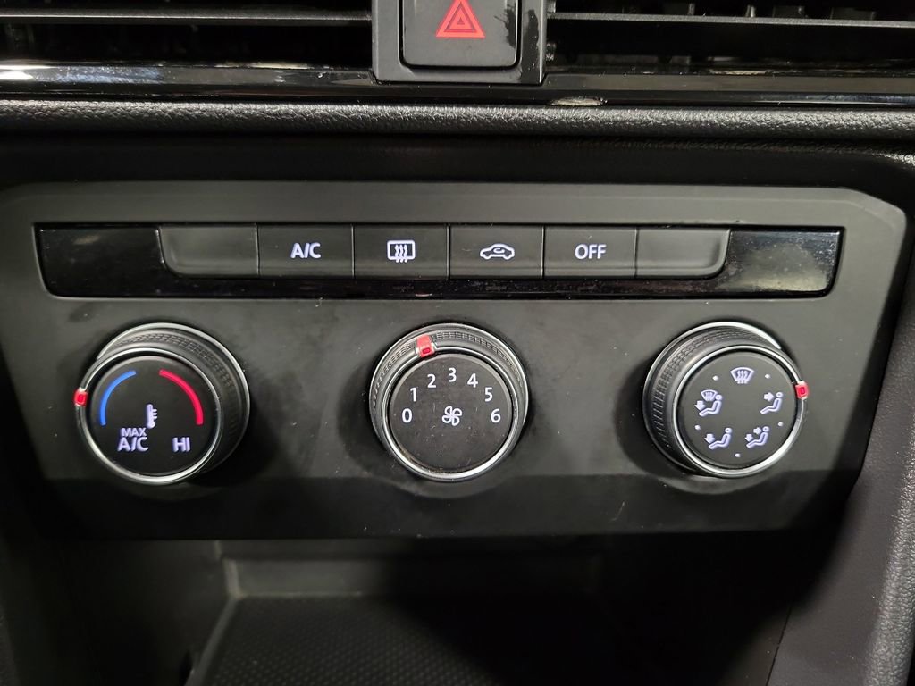 Used 2022 Volkswagen Taos S image 17