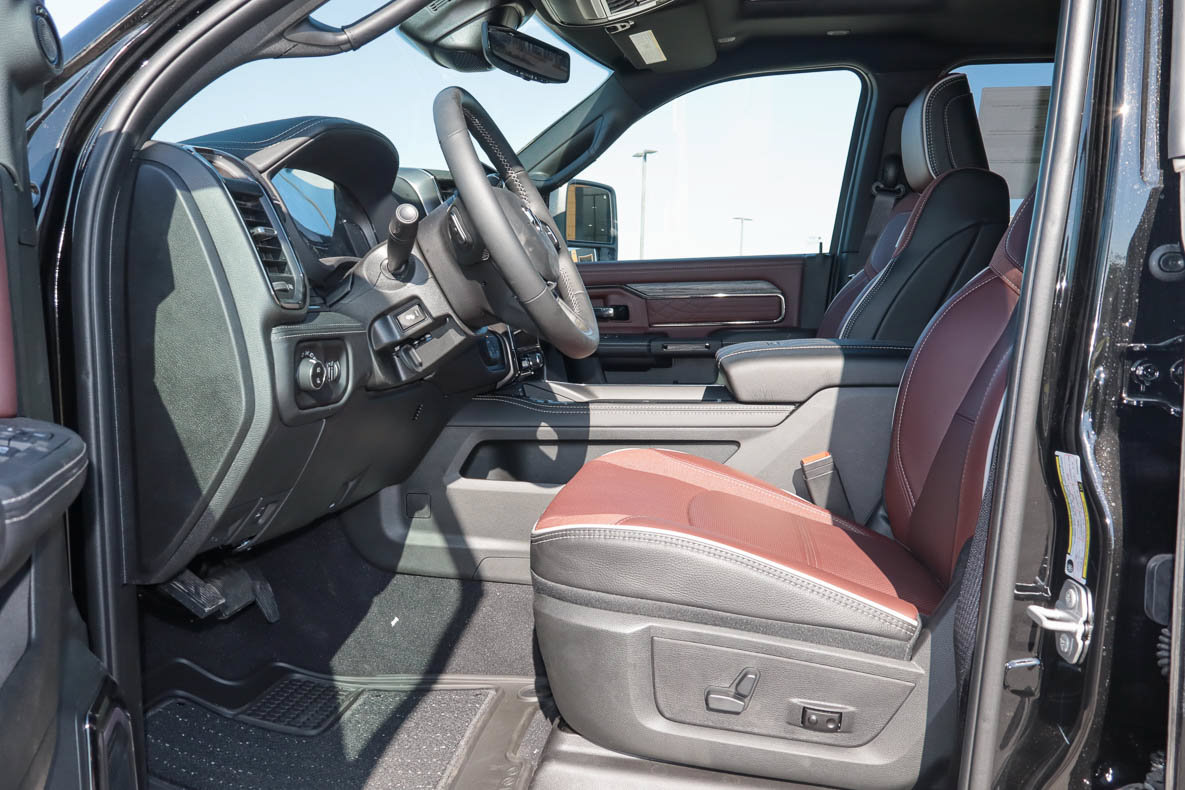 New 2027 RAM 3500 Limited AWD/4WD image 17