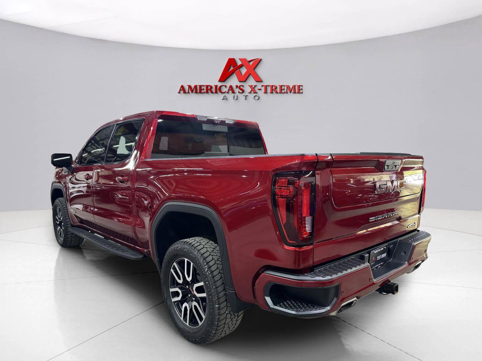 Used 2021 GMC Sierra 1500 AT4 w/ AT4 Premium Package AWD/4WD image 5