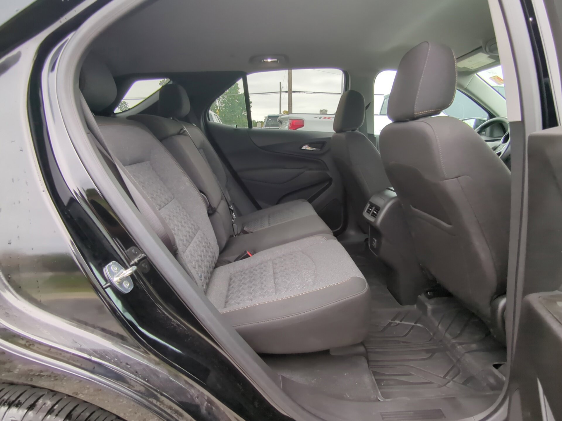 Used 2024 Chevrolet Equinox LT w/ LPO, Floor Liner Package AWD/4WD image 10