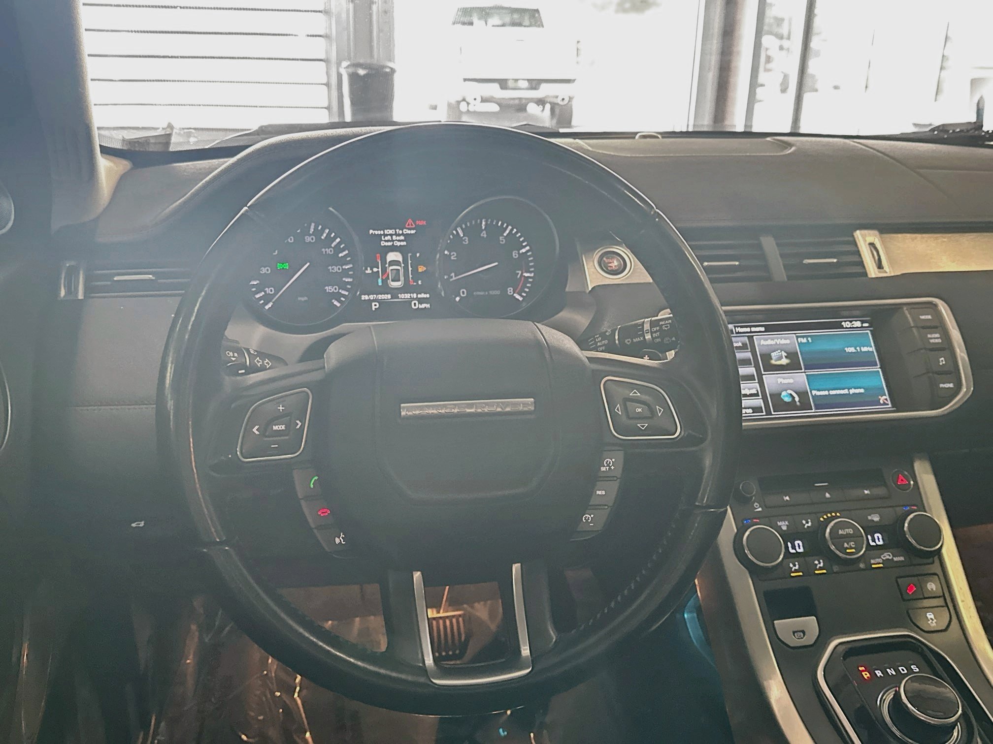 Used 2014 Land Rover Range Rover Evoque Pure AWD/4WD image 17