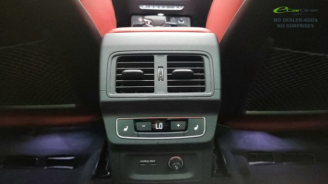 Used 2025 Audi SQ5 Prestige AWD/4WD image 38