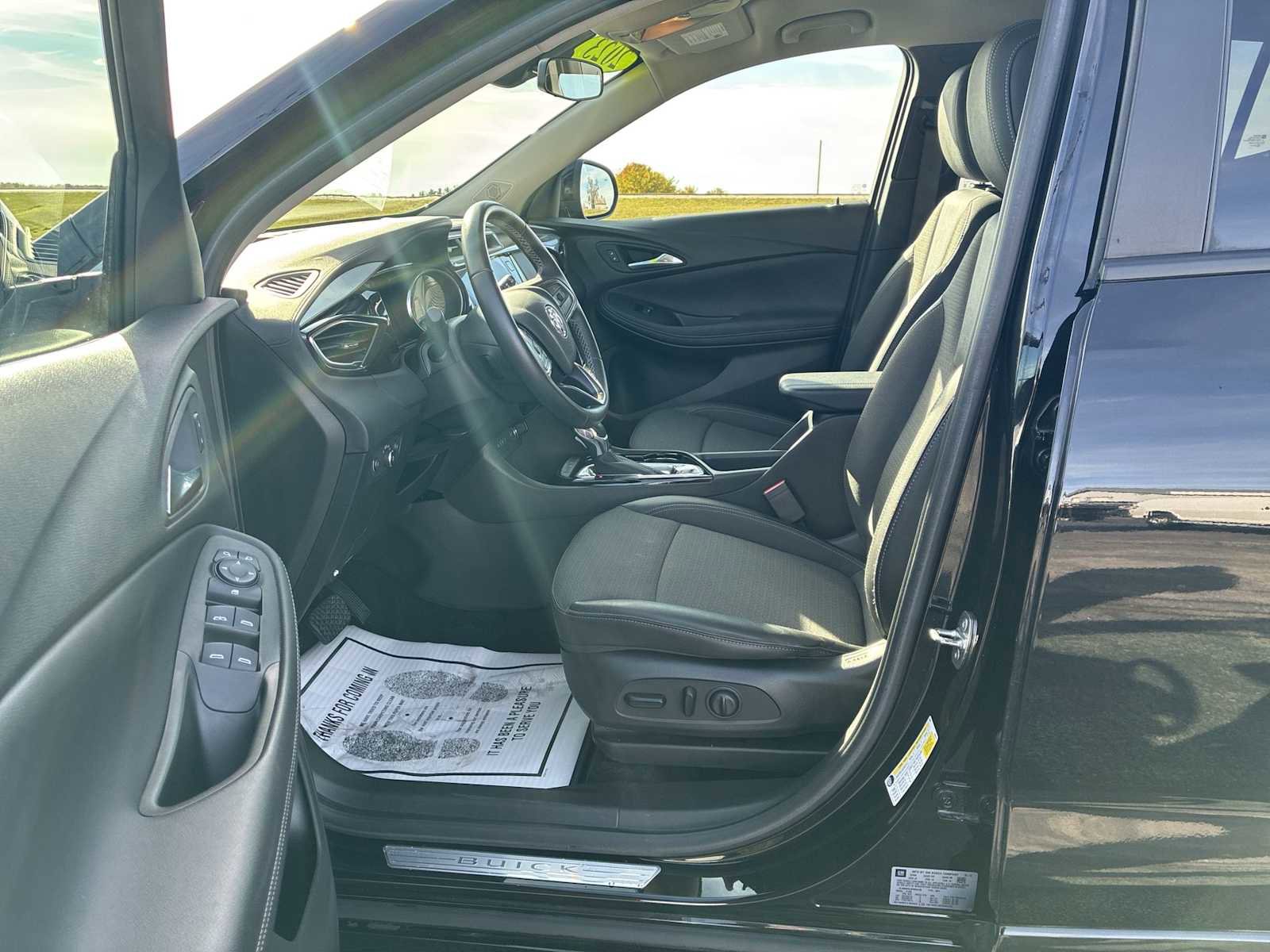 Used 2023 Buick Encore GX Select w/ Sport Touring Package image 18
