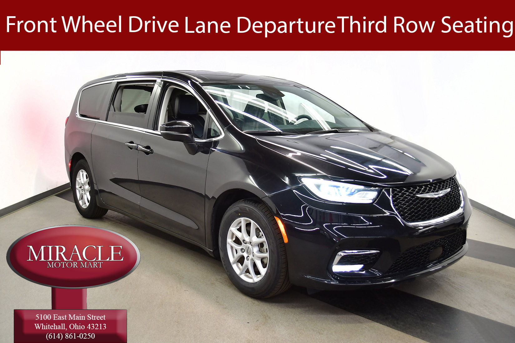 Used 2023 Chrysler Pacifica Touring-L FWD image 40