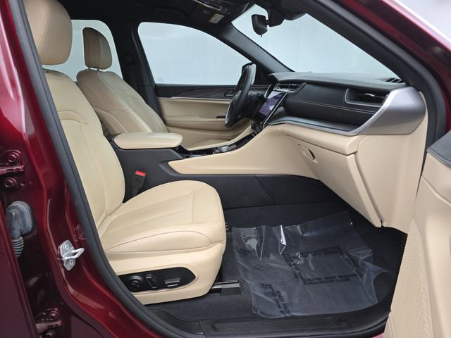 Used 2023 Jeep Grand Cherokee Limited w/ Trailer Tow Prep Group (B) image 43