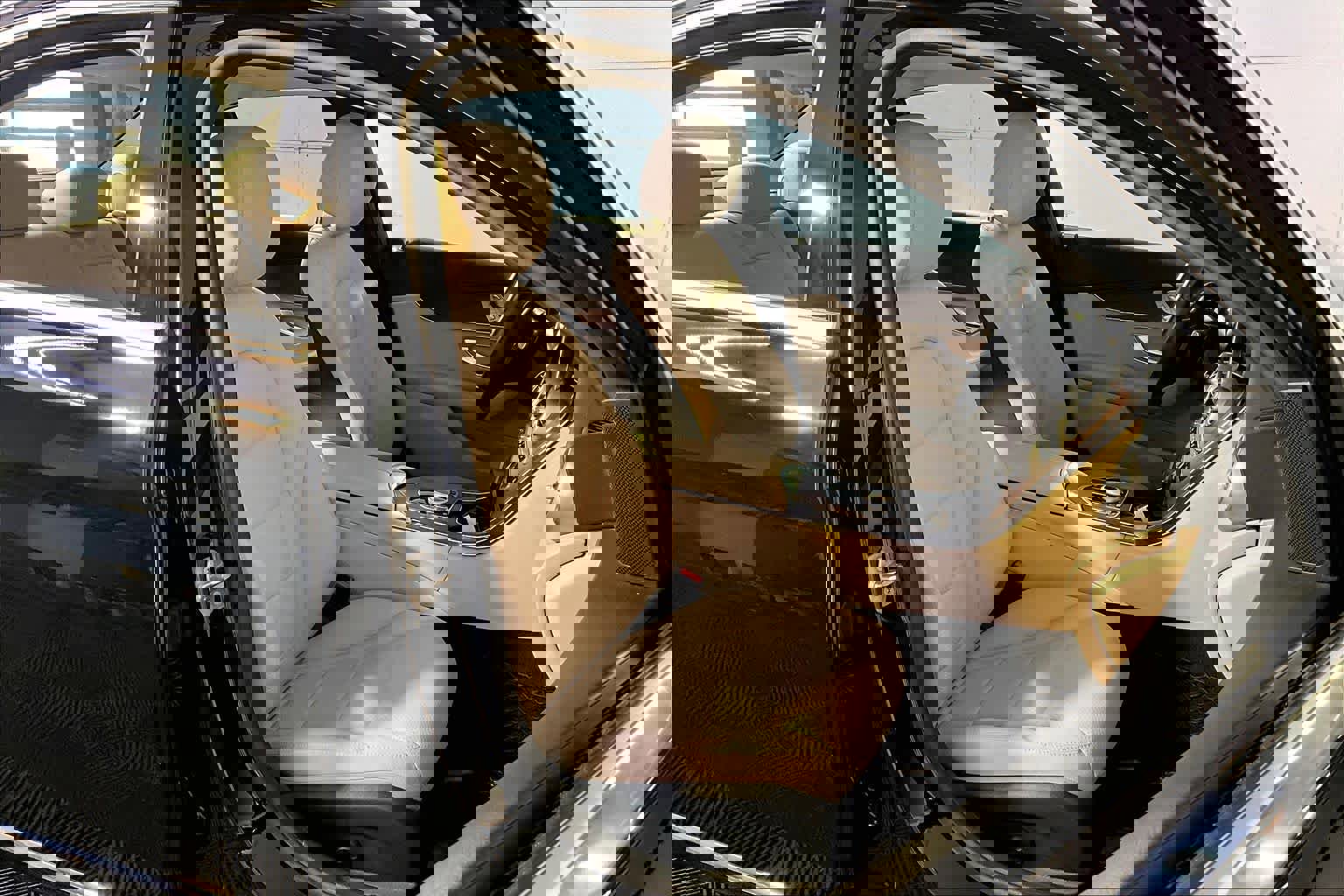 Used 2020 Mercedes-Benz C 300 4MATIC Sedan image 8