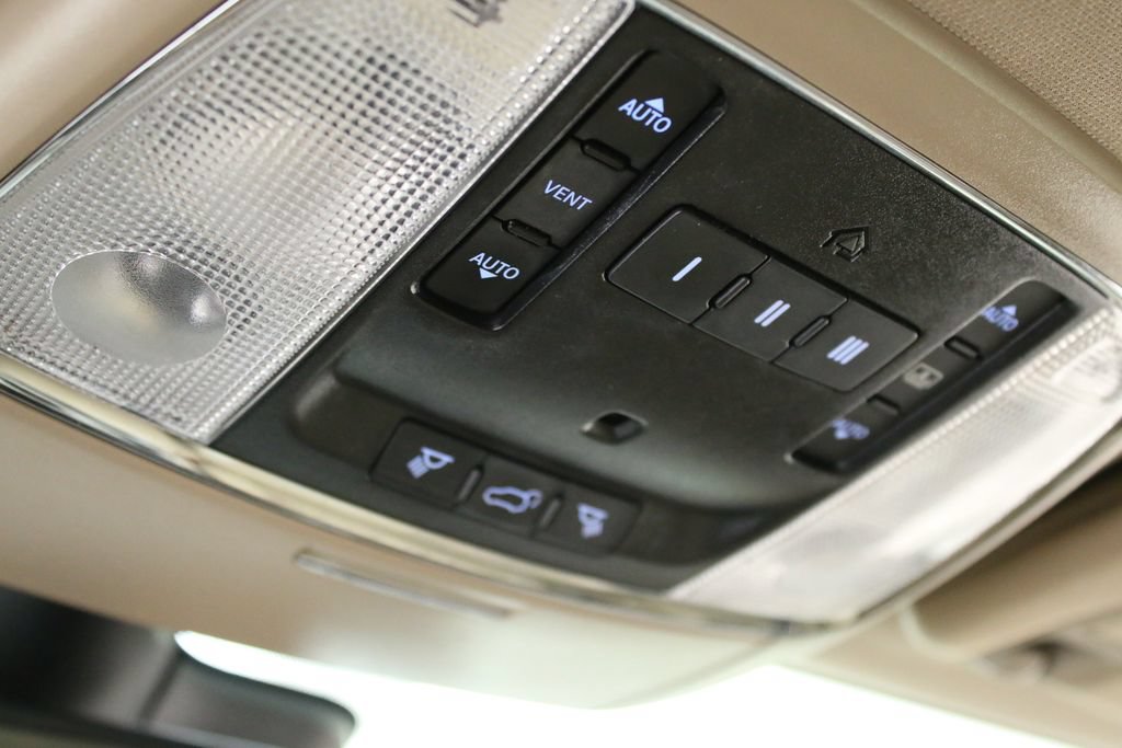 Used 2021 Jeep Grand Cherokee Overland AWD/4WD image 22