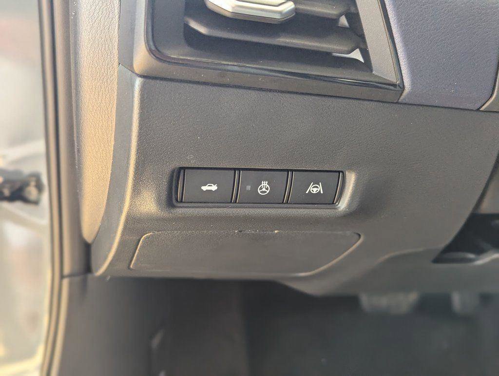 New 2026 Nissan Sentra SL w/ Floor Mat Package FWD image 12