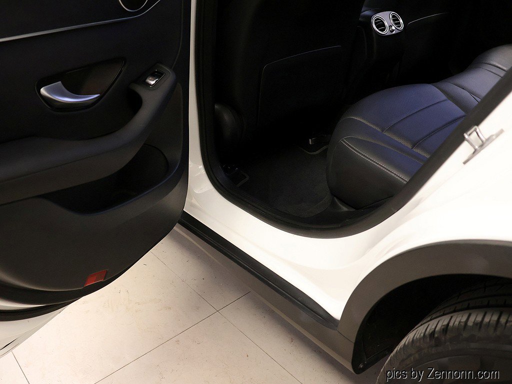 Used 2021 Mercedes-Benz GLC 300 GLC 300 image 27