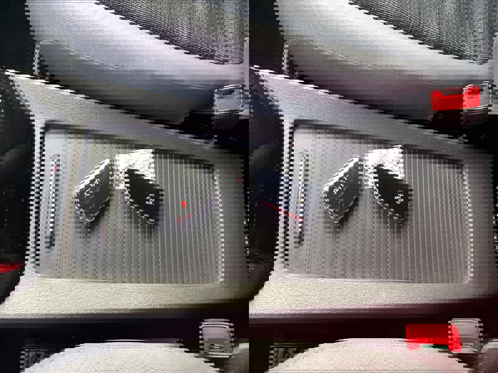 Used 2021 Volkswagen ID.4 Pro image 27