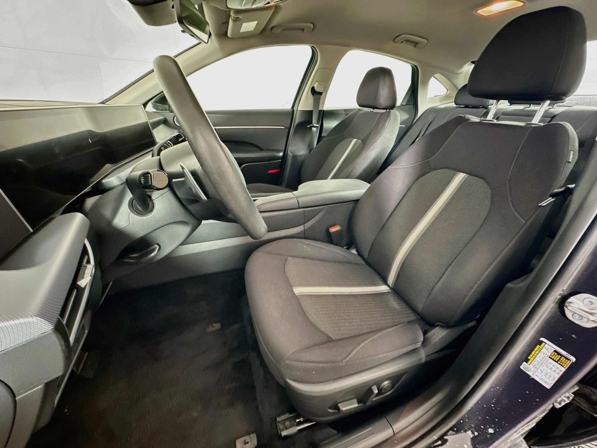 Used 2025 Hyundai Sonata SEL FWD image 13