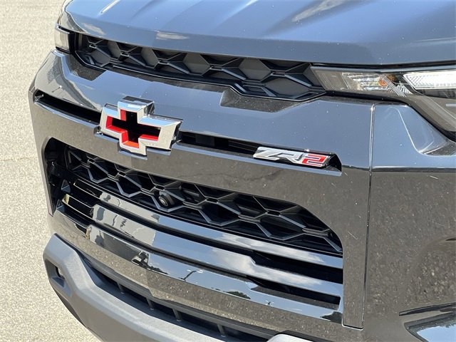Used 2024 Chevrolet Colorado ZR2 w/ Technology Package image 17