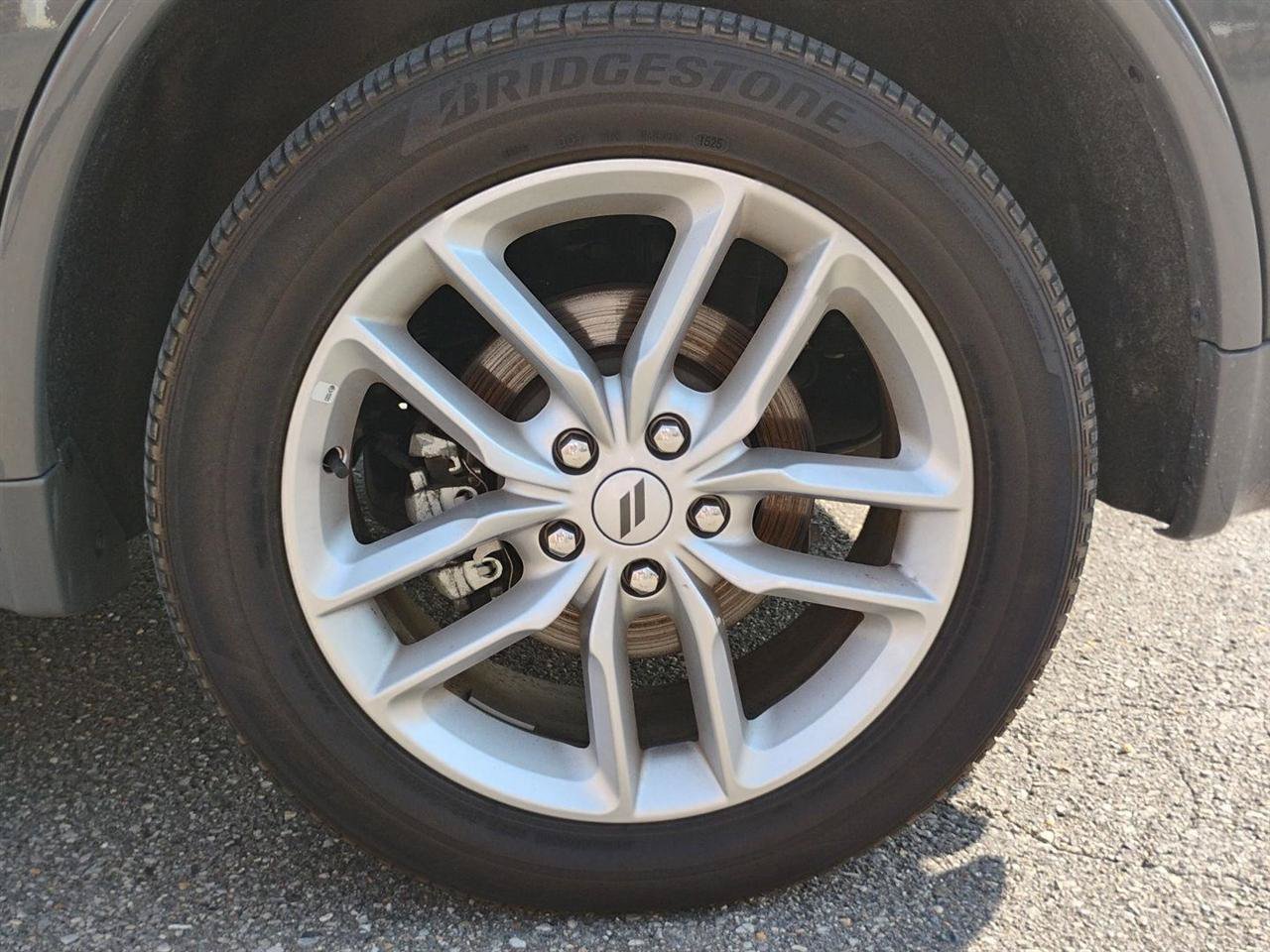 Used 2025 Dodge Durango GT AWD/4WD image 9