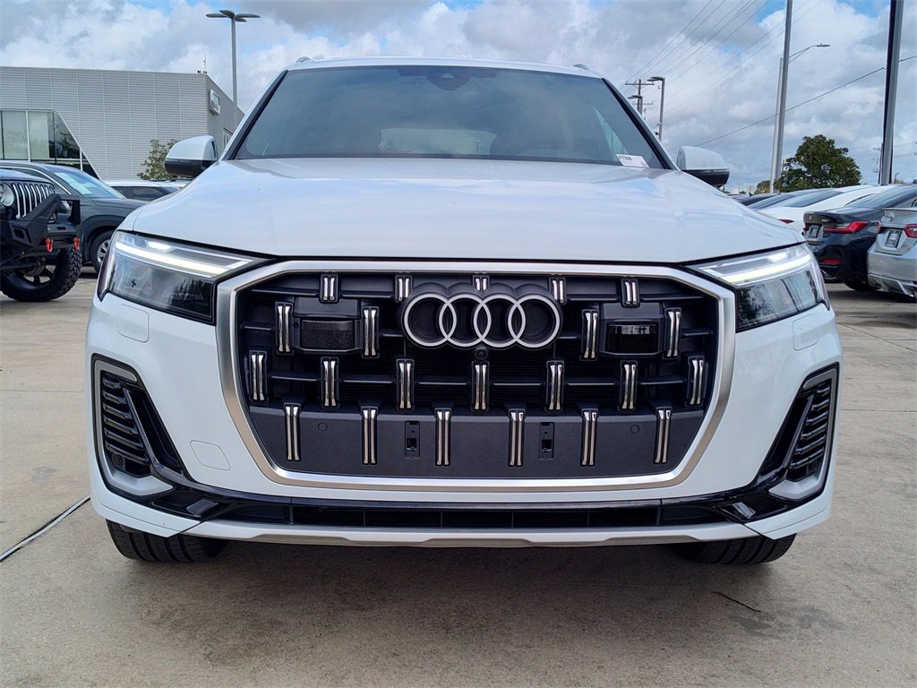 Certified 2025 Audi Q7 2.0T Premium image 17