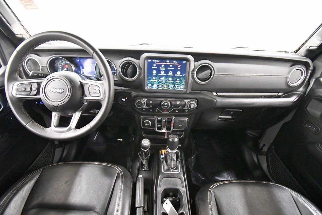 Used 2023 Jeep Wrangler Unlimited Sahara image 3