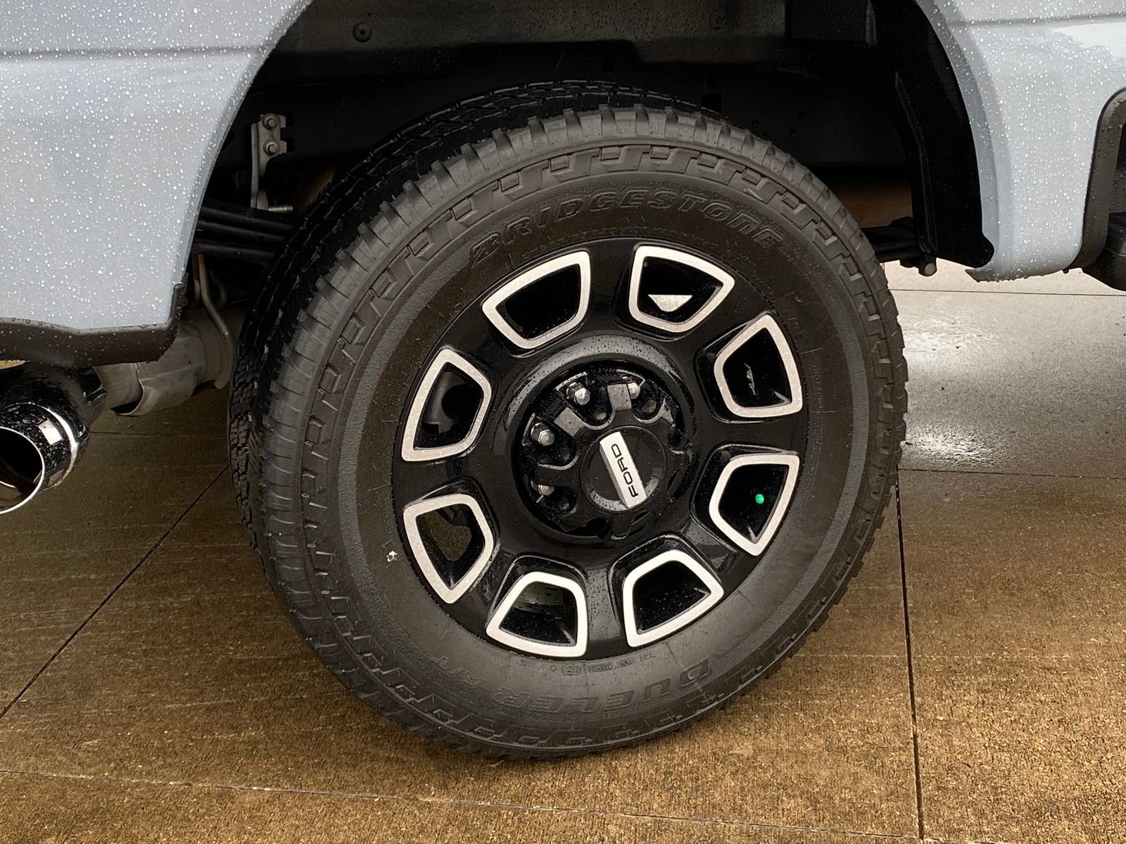 Used 2025 Ford F250 Platinum w/ FX4 Off-Road Package image 8