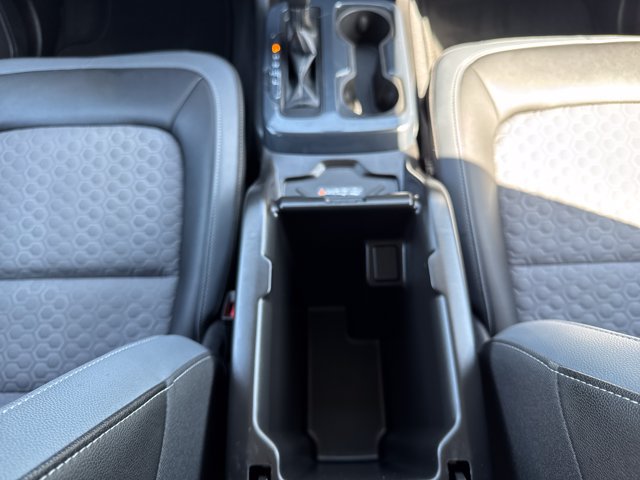 Used 2020 Chevrolet Colorado Z71 AWD/4WD image 35