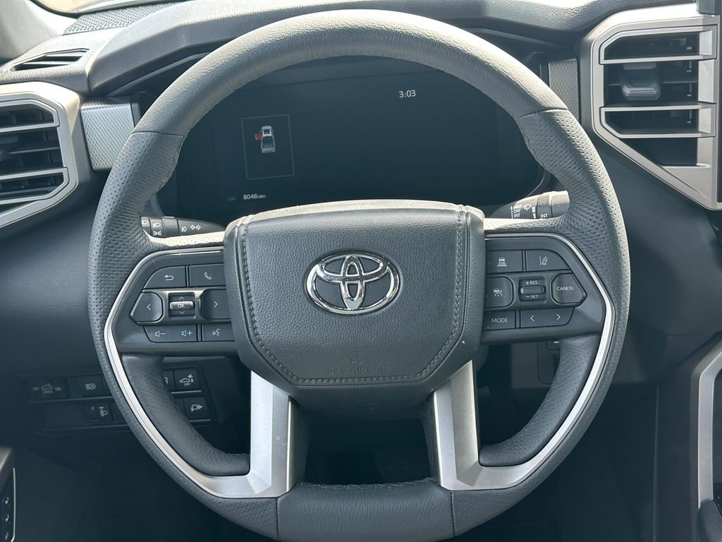 Used 2025 Toyota Tundra Limited AWD/4WD image 19