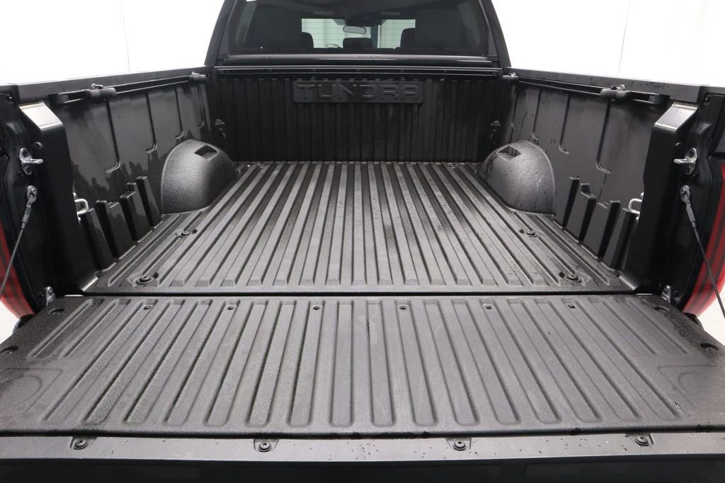 Used 2025 Toyota Tundra SR5 AWD/4WD image 17