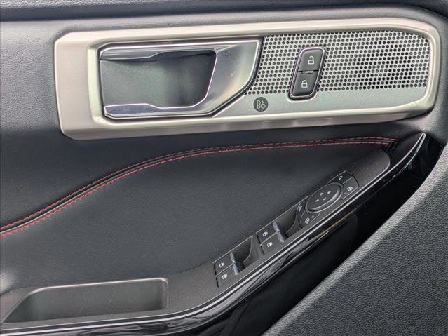 Used 2023 Ford Explorer ST-Line w/ Class IV Trailer Tow Package image 16