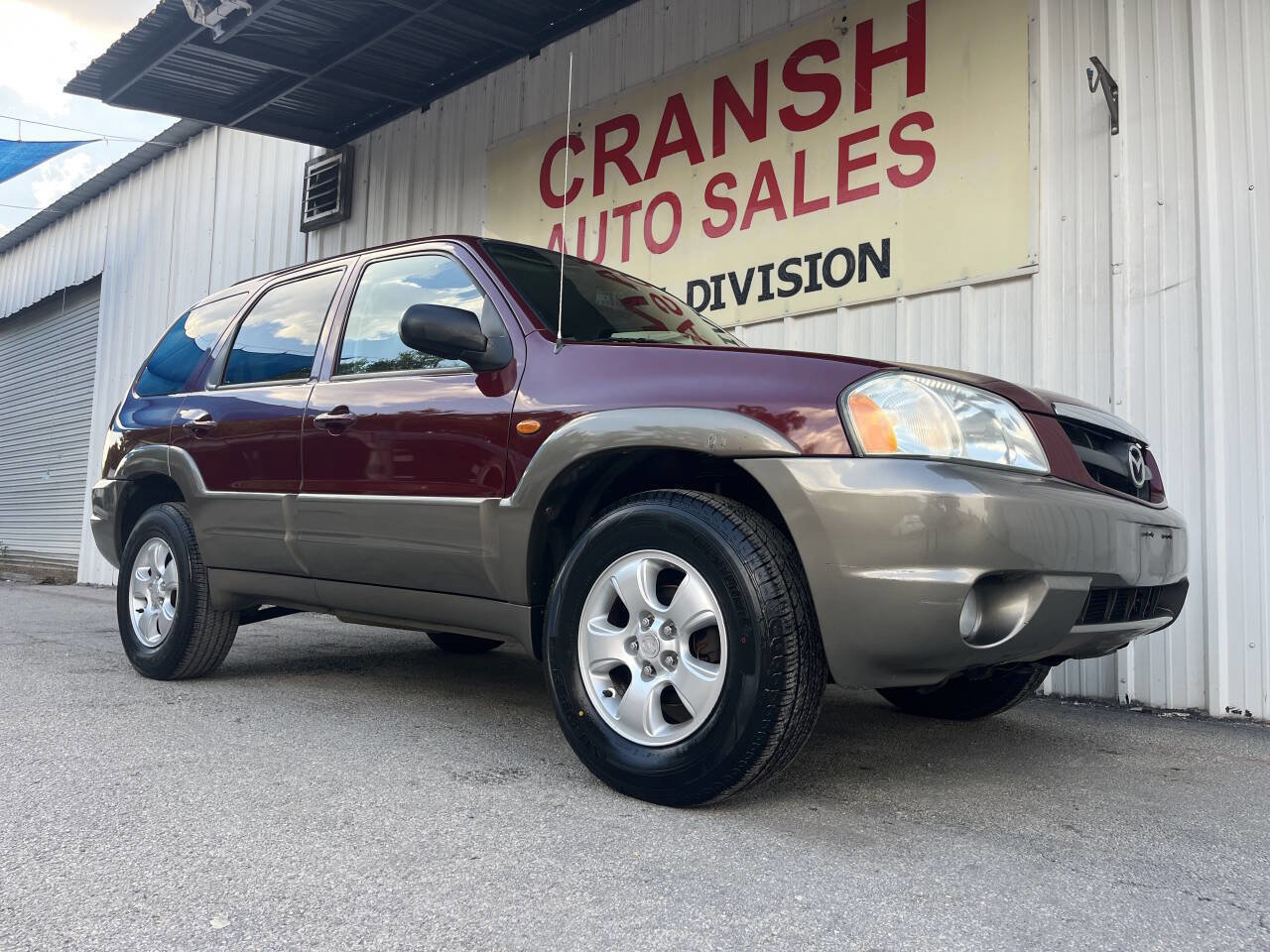 Used 2004 MAZDA Tribute ES w/ Tow Pkg image 7