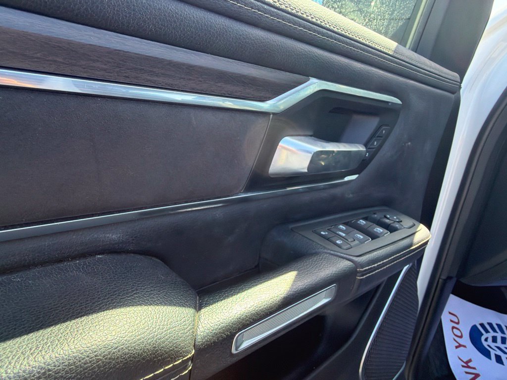 Used 2025 RAM 1500 Laramie AWD/4WD image 14