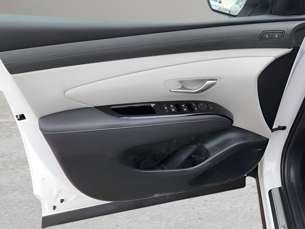 New 2026 Hyundai Tucson Limited image 12