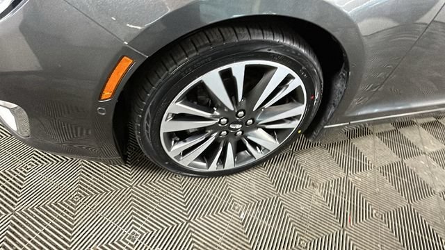 Used 2020 Lincoln MKZ Reserve w/ Elements Package FWD image 9