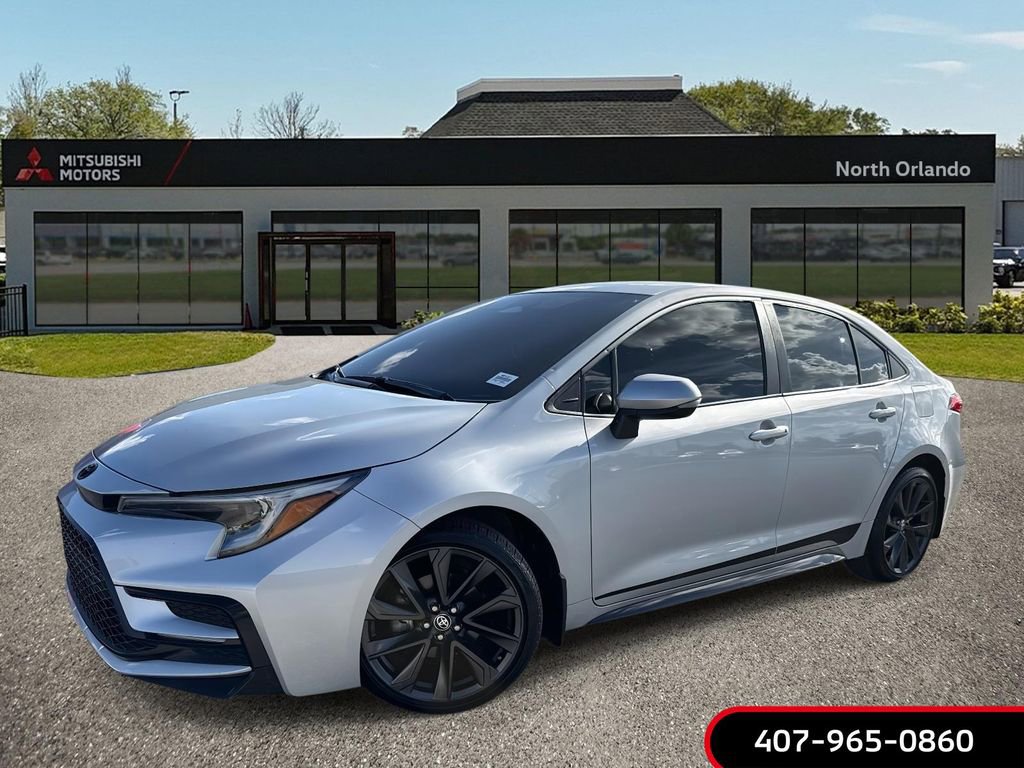 Used 2024 Toyota Corolla SE FWD image 1