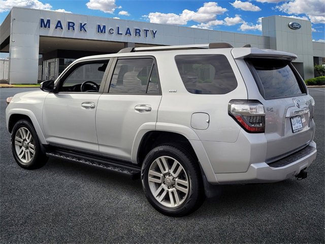 Used 2020 Toyota 4Runner SR5 image 5