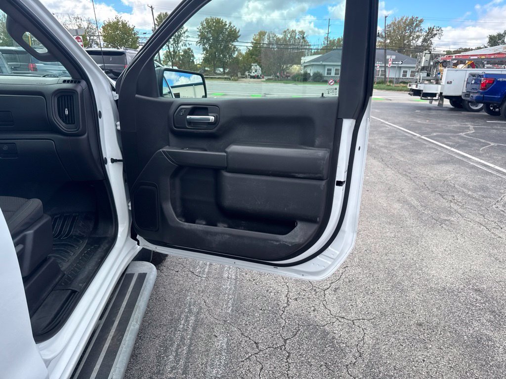 Used 2025 Chevrolet Silverado 1500 W/T RWD image 27