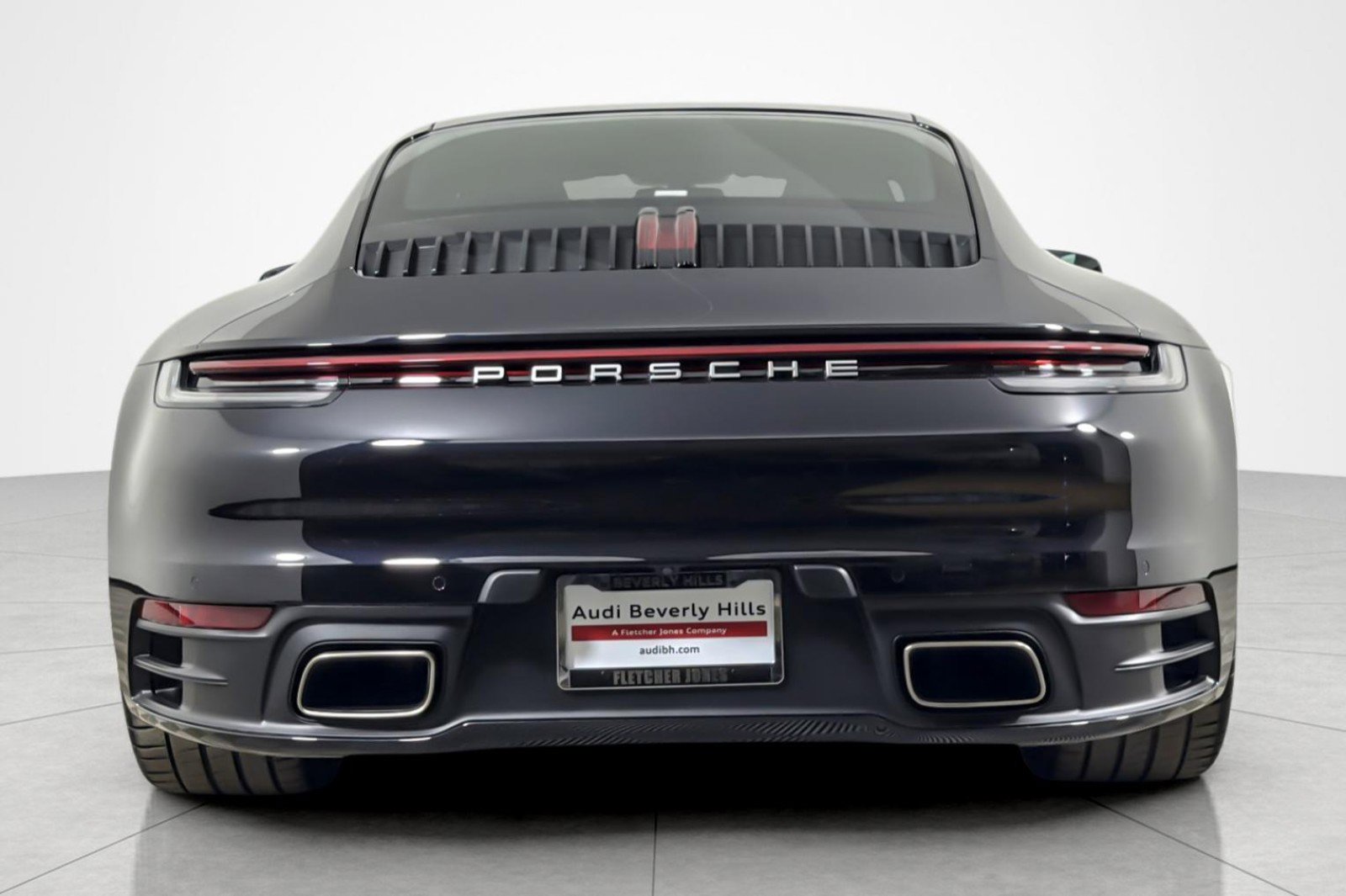 Used 2024 Porsche 911 Carrera w/ Premium Package image 4