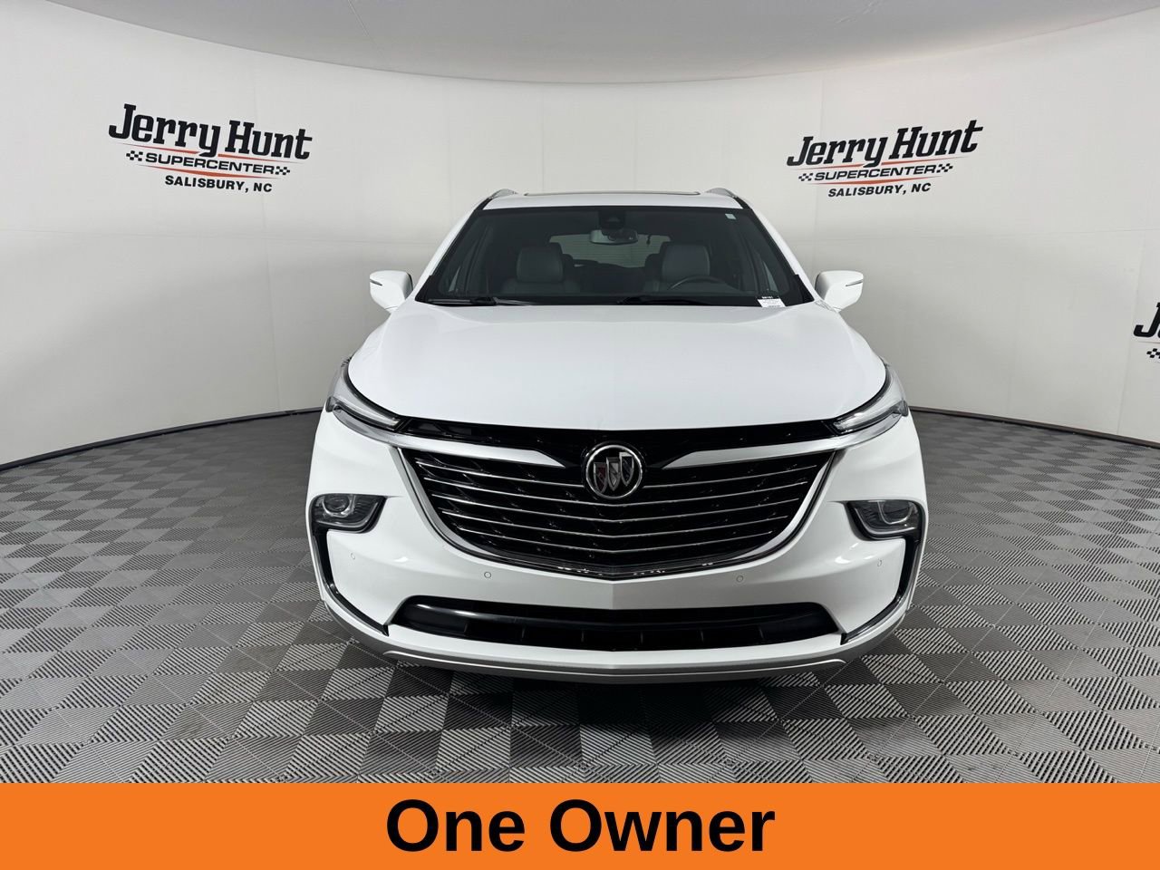 Used 2023 Buick Enclave Essence w/ Experience Buick Package image 5