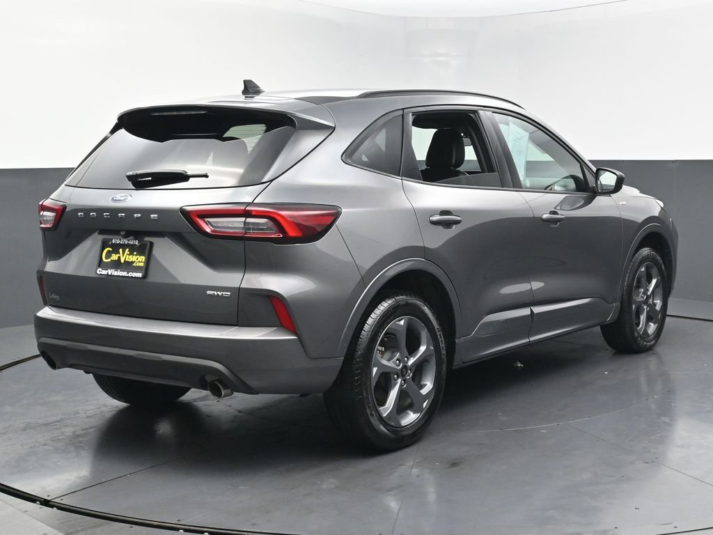 Used 2024 Ford Escape ST-Line image 5
