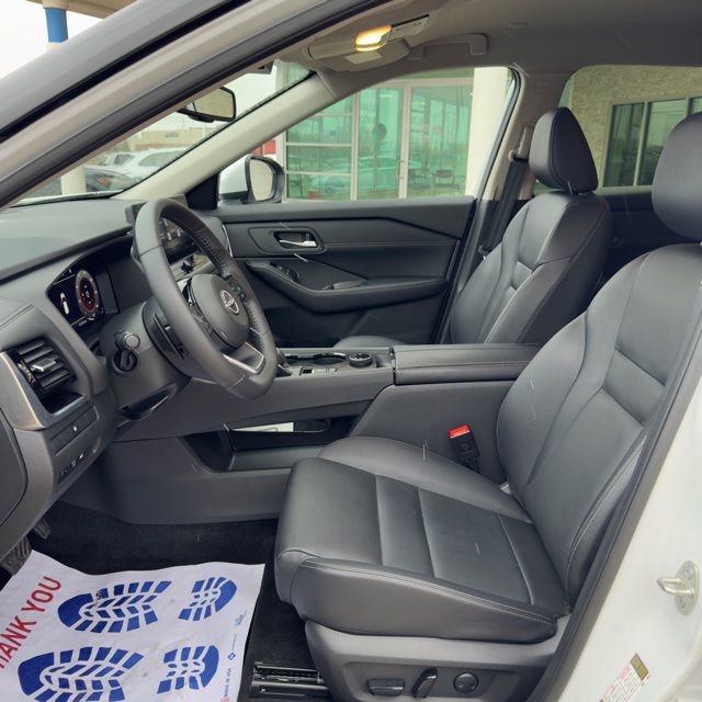 Used 2024 Nissan Rogue SL image 10