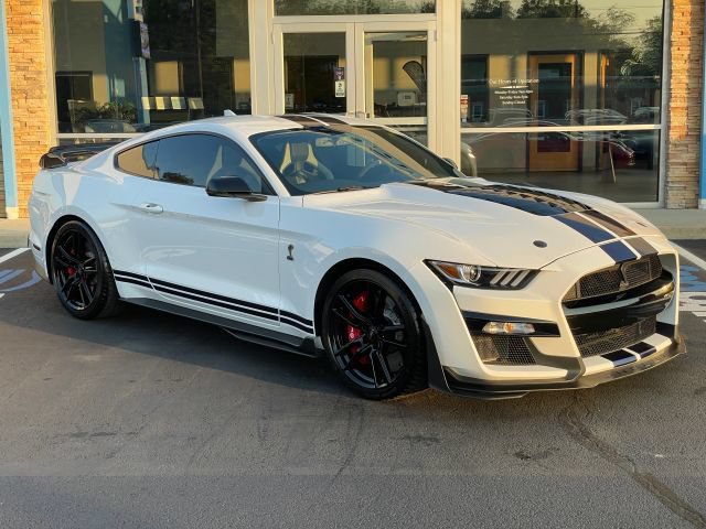 Used 2021 Ford Mustang Shelby GT500 w/ Technology Package RWD image 1